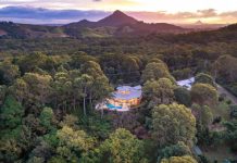 Striking home and spectacular views