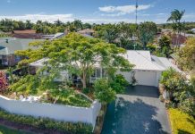 Position, privacy and ready to sell