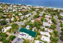 Forever sunshine near the beach in Wildflower