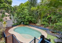 Tropical hideaway in Sunshine Beach