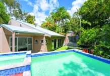 Tropical entertainer in a quiet cul-de-sac