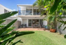 Sun-Splashed Alfresco Everyday 5-Minutes from Noosa Main Beach