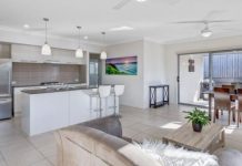 Effortless, elegant, Eumundi pleaser!