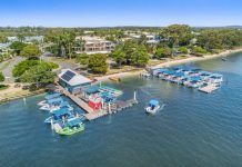 Noosa River foreshore/riverbed leasehold and business has sold