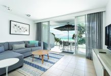 Newly renovated beachfront right on Hastings Street