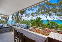 Irresistible Little Cove location with panoramic views