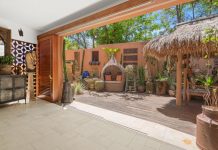 La Belle L-Auberge with Garden Terrace and Cosmopolitan Location