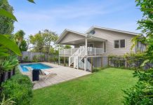 Cool Beach House, Close to Peregian Beach Sand and Surf Breaks