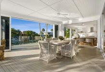 Golf-front living par excellence