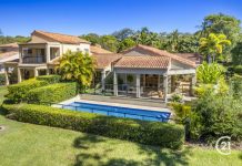 LUXURIOUS NORTH EAST FACING, SINGLE LEVEL, GOLF COURSE RESIDENCE