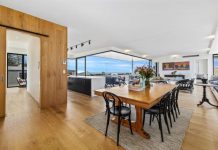 FOOTSTEPS TO BEACH AND VILLAGE , STUNNING OCEAN VIEWS, FULL HOLIDAY RENTAL APPROVAL