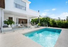 FLAWLESS MODERN LUXURY AND STYLE IN AN EXCLUSIVE LOCALE