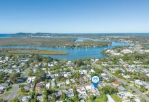 Modern Luxury In Old Tewantin