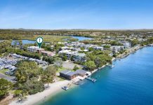 3-Entire Floor Apartment Complex by the Noosa River