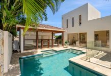 Tropical Sanctuary to Savour: Private and Lush