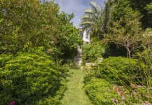 Exclusive Noosa Living on a Grand 1235m2 Estate