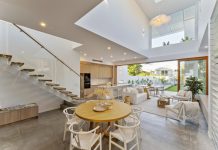 A Luxury Coastal Oasis