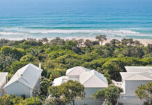 Absolute Beachfront, Barefoot Luxury, Spectacular Position So Close to Peregian Beach