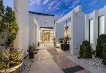 North Facing Noosa Waters Gem, Your Slice of Waterfront Paradise Awaits!