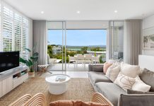 Income-Boosting Holiday Apartment with Breathtaking Views