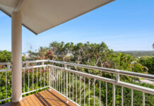 Sunrise Beach Smart Investor Alert: Coral Sea and Hinterland Views Mere Mins to Sand