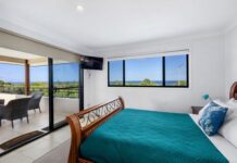 Big house for a big family – only 400m from the beach