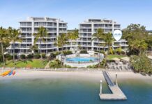 Absolute Waterfront, Toes In The Sand