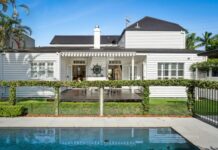 Classic river-side residence