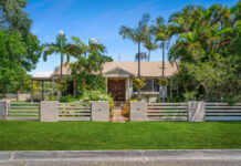 Stroll to Surf Breaks and Sandcastles at Dog-Friendly Castaways