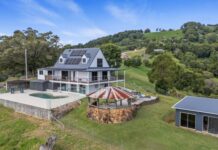 Live The Hinterland Dream