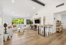 Entertainer’s Delight – Room For A Boat Or Caravan